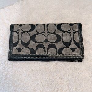 Black and Gray Women's Wallet